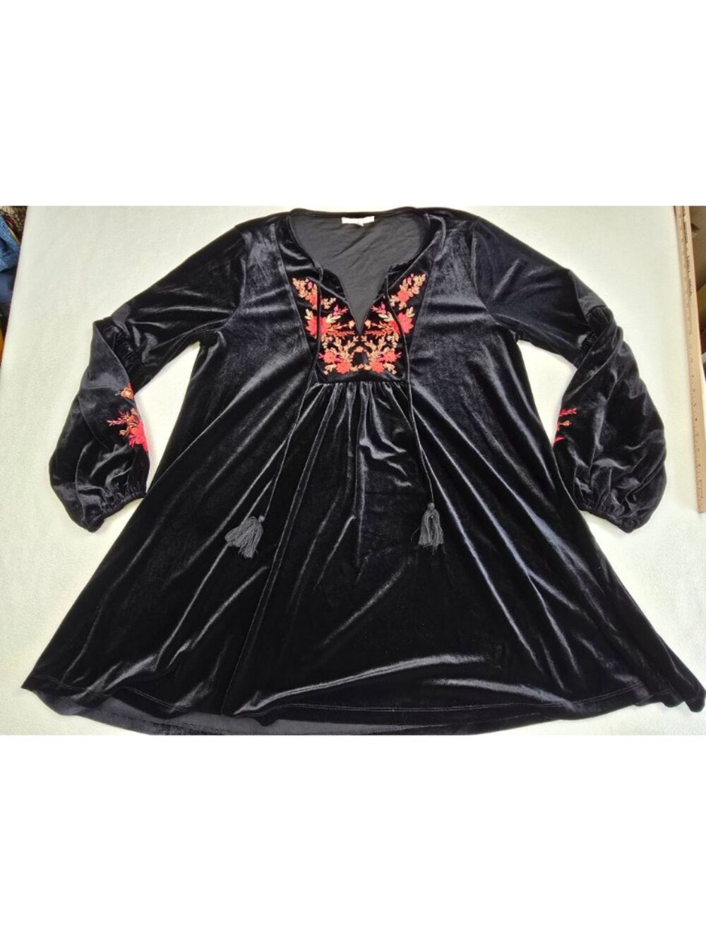 Chelsea & Violet Black Velvet Tunic Mini Dress XL Embroidery Bishop Tassel Boho - Picture 2 of 6